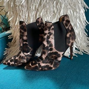 Emilio Pucci heeled booties